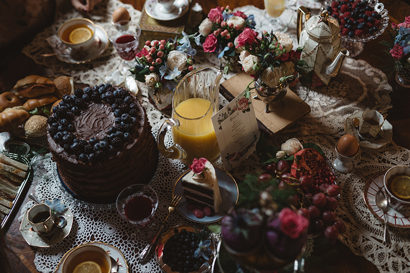 Vintage-tea-party-table-brunch
